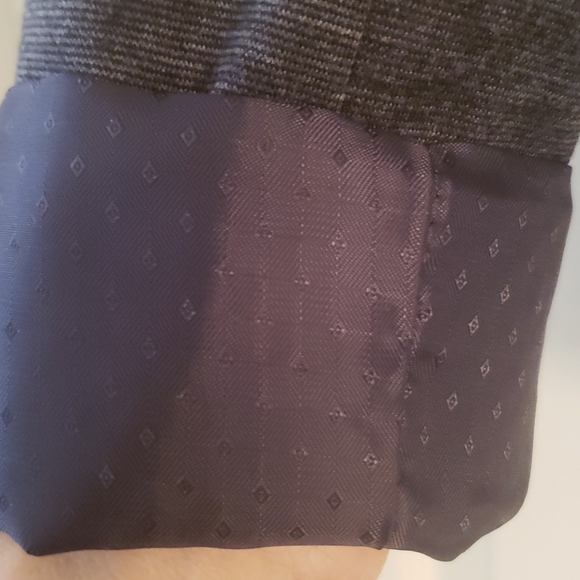 Suit jacket - Picture 13 of 14